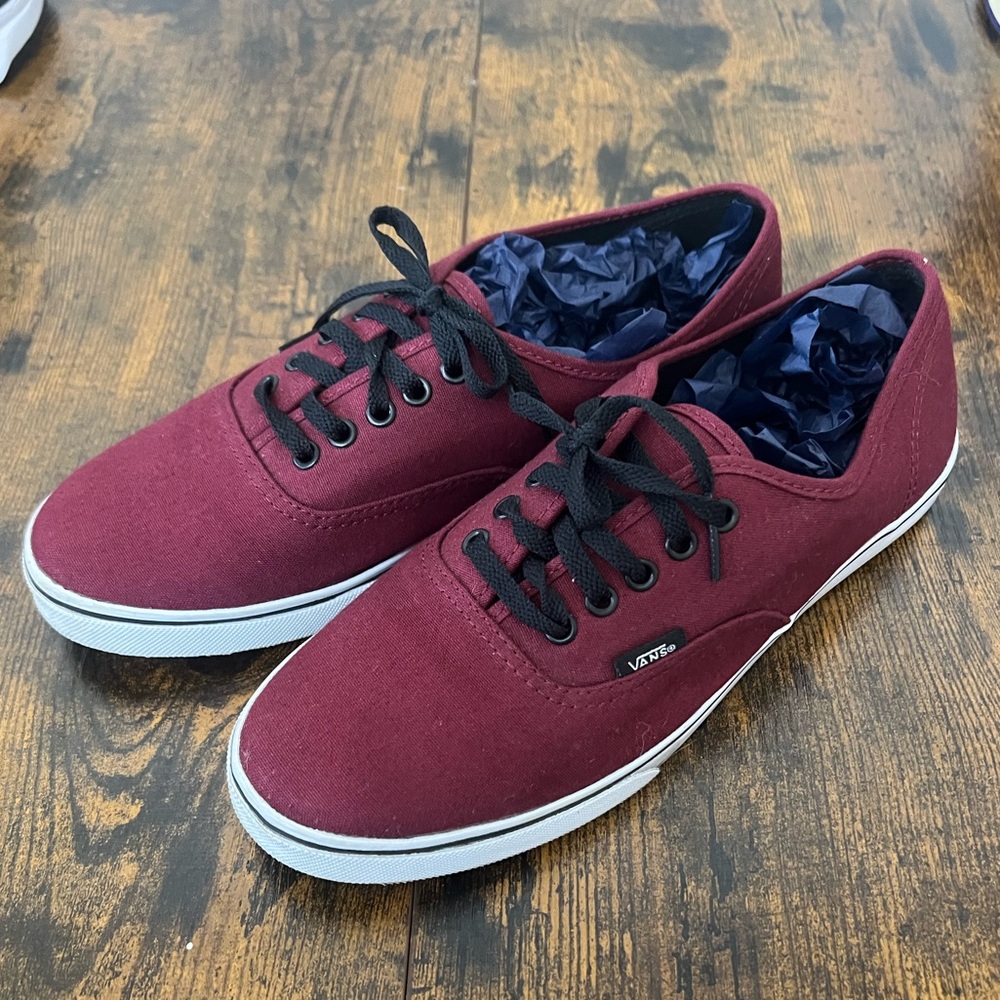 Vans Shoes Unisex Men’s 7.5 Women’s 9 - Burgundy Red
